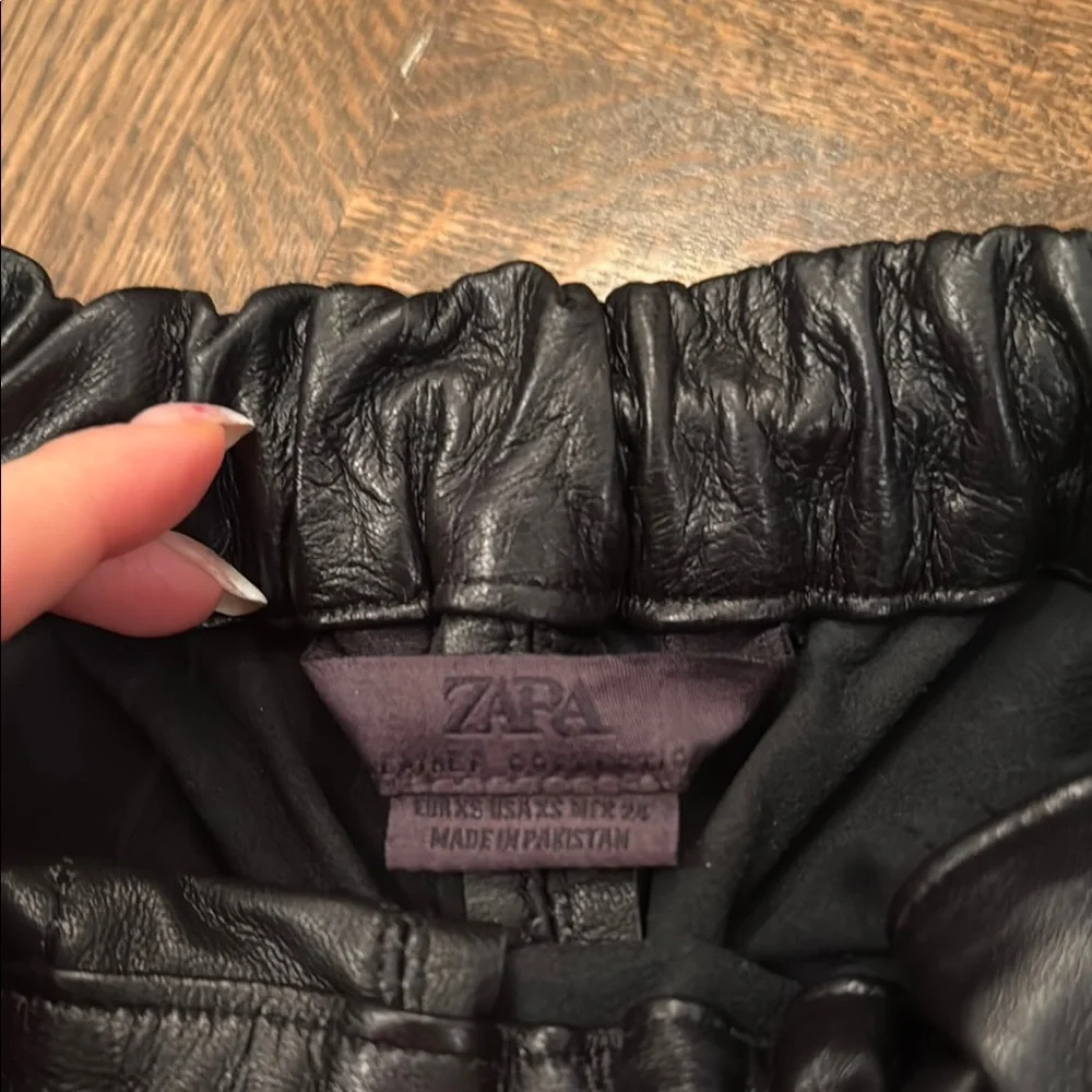 Zara 100% genuine black leather Jogger pant size XS - Picture 3 of 10